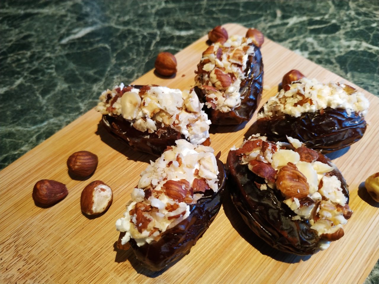 Dattes fourrées au fromage de chèvre